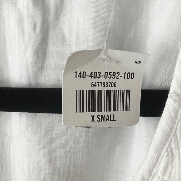 Abercrombie & Fitch Short-Sleeve Flutter Sleeve Top White Size XS NWT - Picture 4 of 9